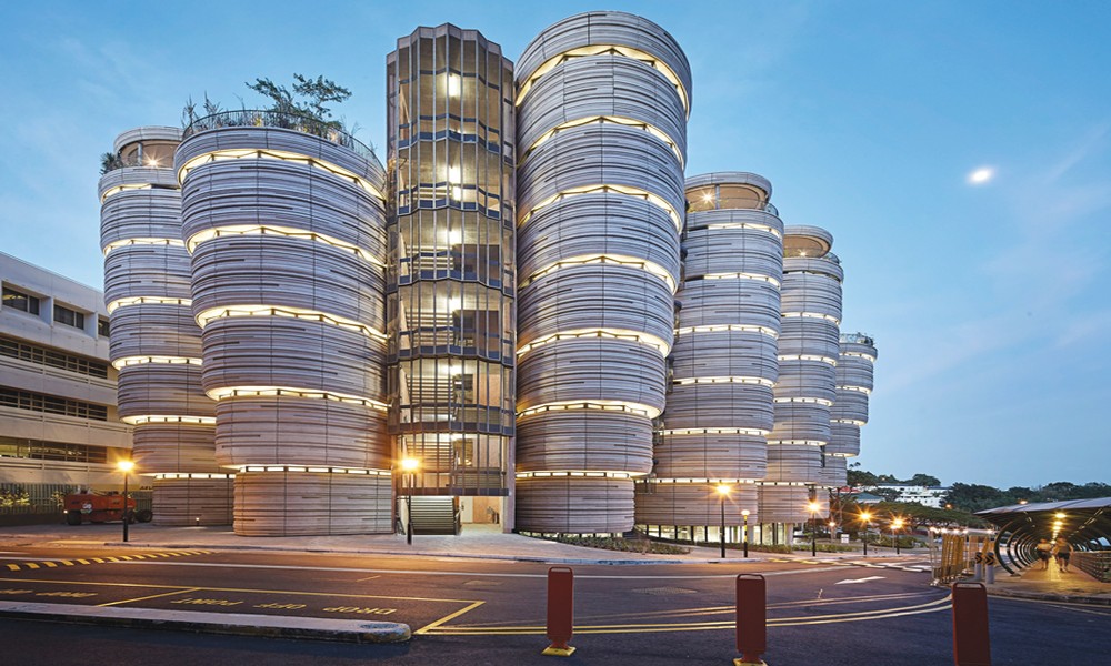 The Future of Buildings: How Smart Technology Is Shaping Modern ...